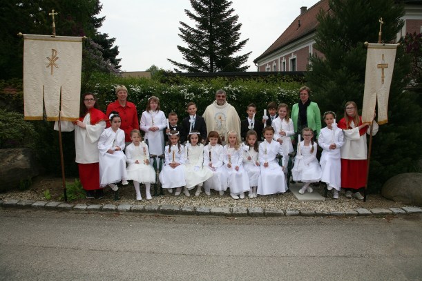 hzg_18_erstkommunion_weissenkirchen